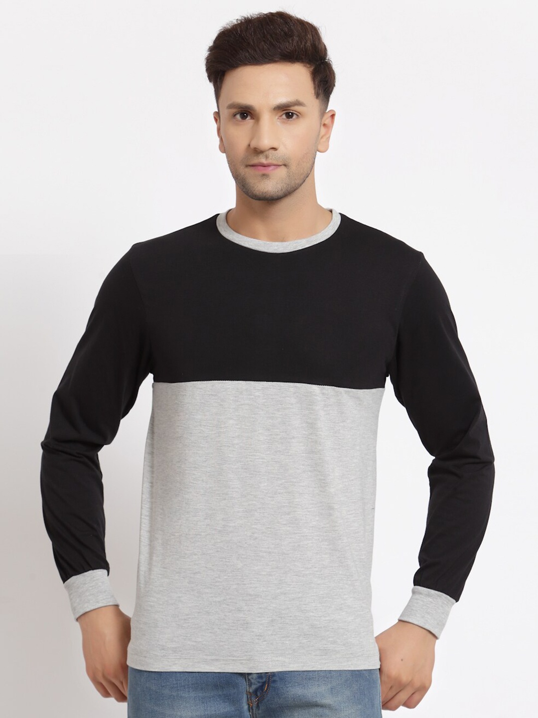 

Kalt Men Black & Grey Colourblocked T-shirt