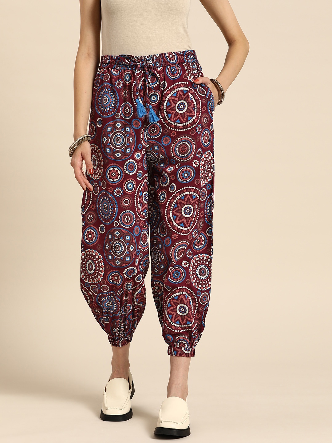 

Sangria Women Burgundy & Blue Ethnic Motifs Print Pure Cotton Joggers