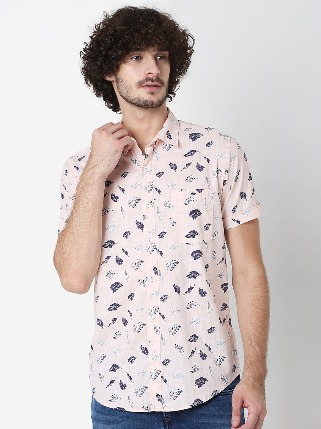 

Mufti Men Pink Classic Slim Fit Printed Pure Cotton Casual Shirt