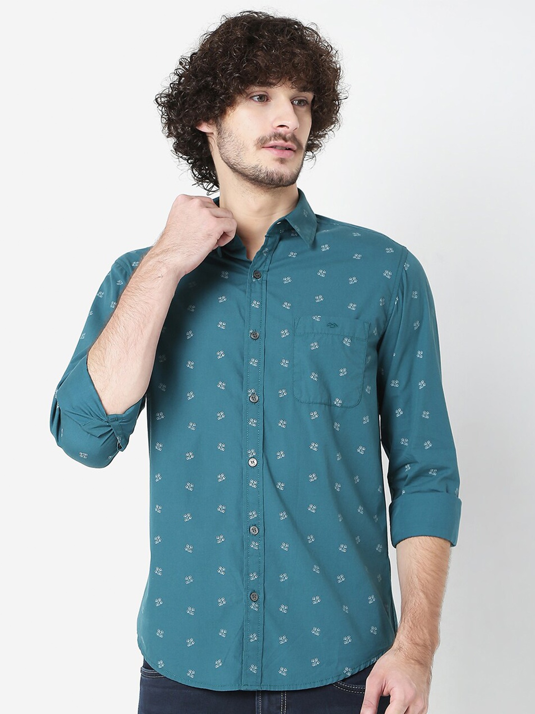 

Mufti Men Blue Classic Slim Fit Printed Cotton Casual Shirt