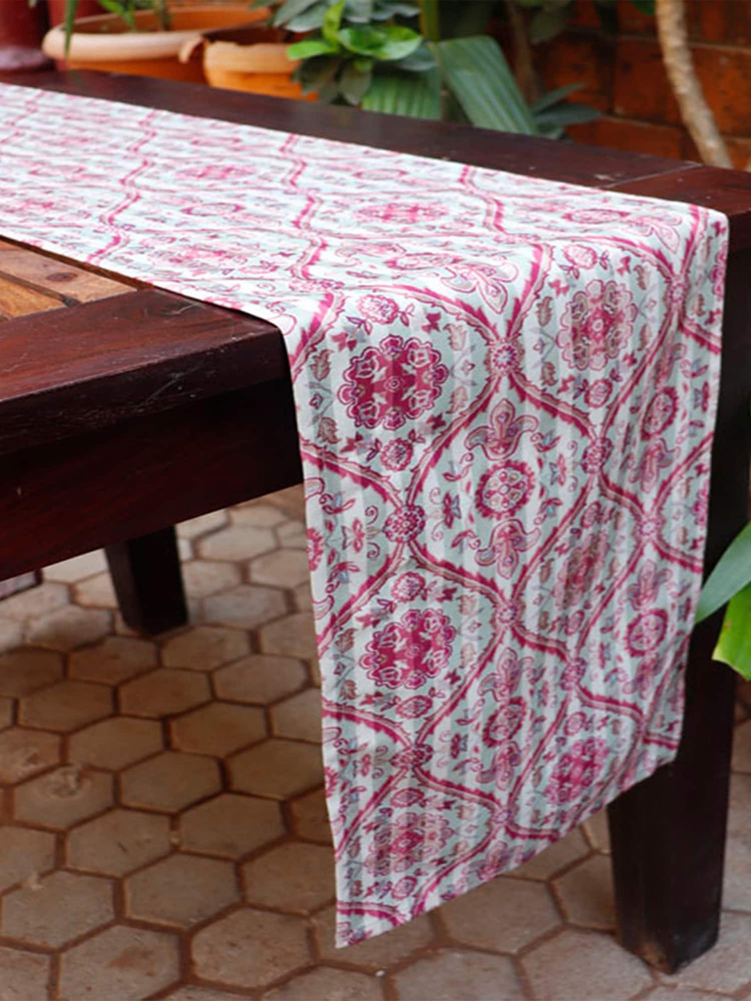 

ZEBA Pink & Green Printed Table Runner