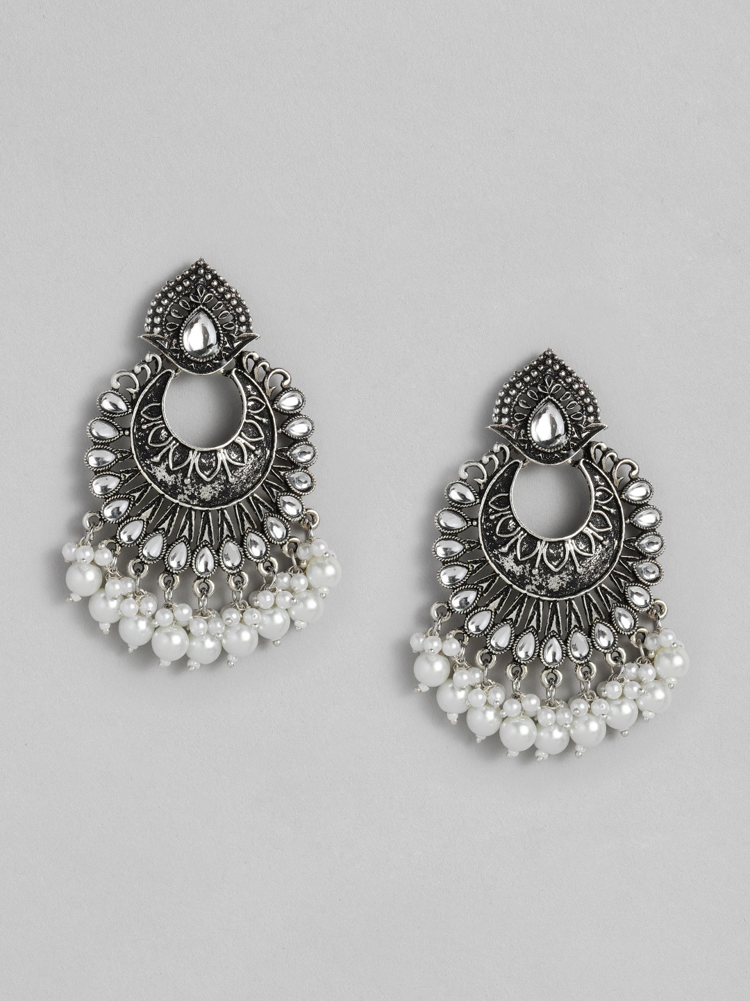 

Onaifa Silver-Toned & White Circular Chandbalis Earrings