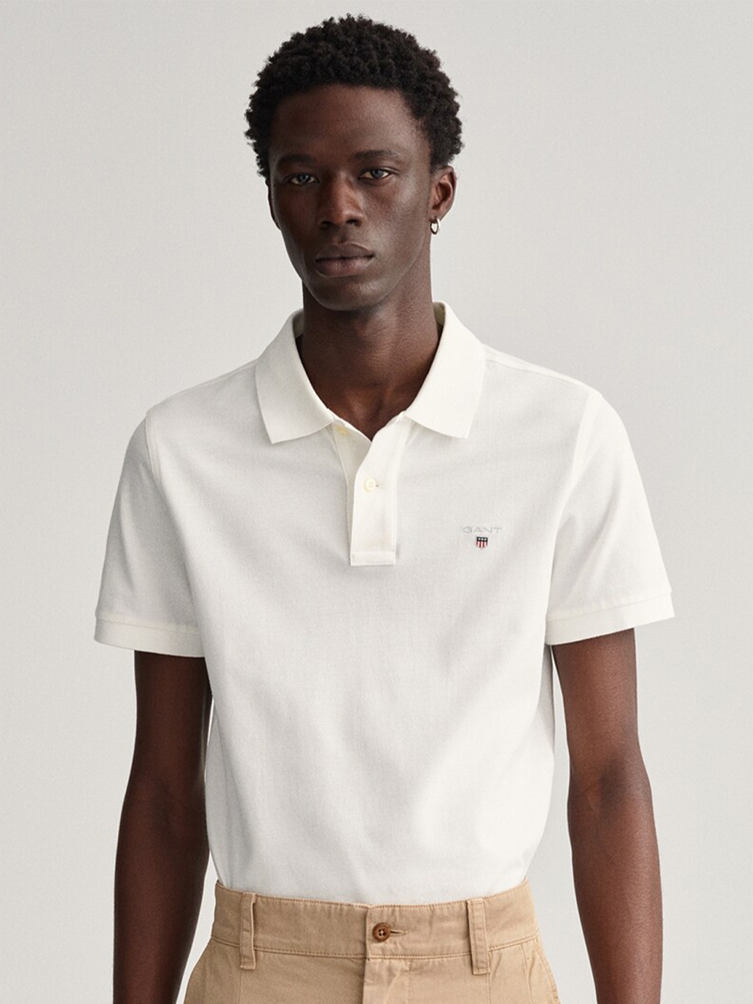 

GANT Men White Solid Polo Collar T-shirt