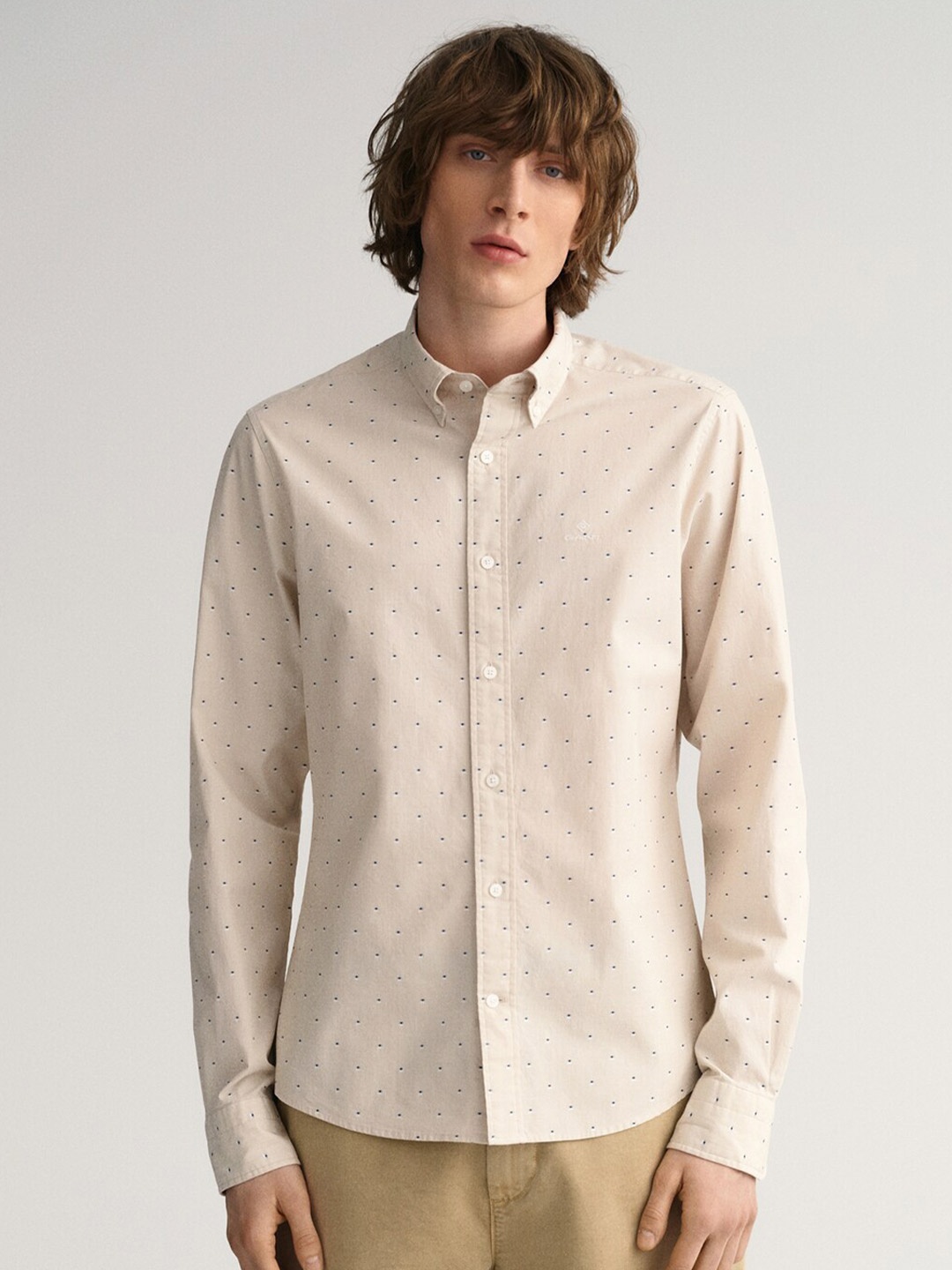 

GANT Men Beige Classic Dobby Dot Casual Shirt