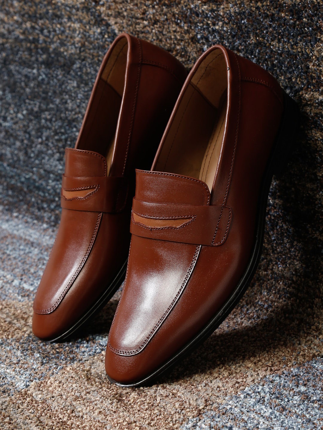 LOUIS STITCH Men Brown Solid Leather Formal Loafers