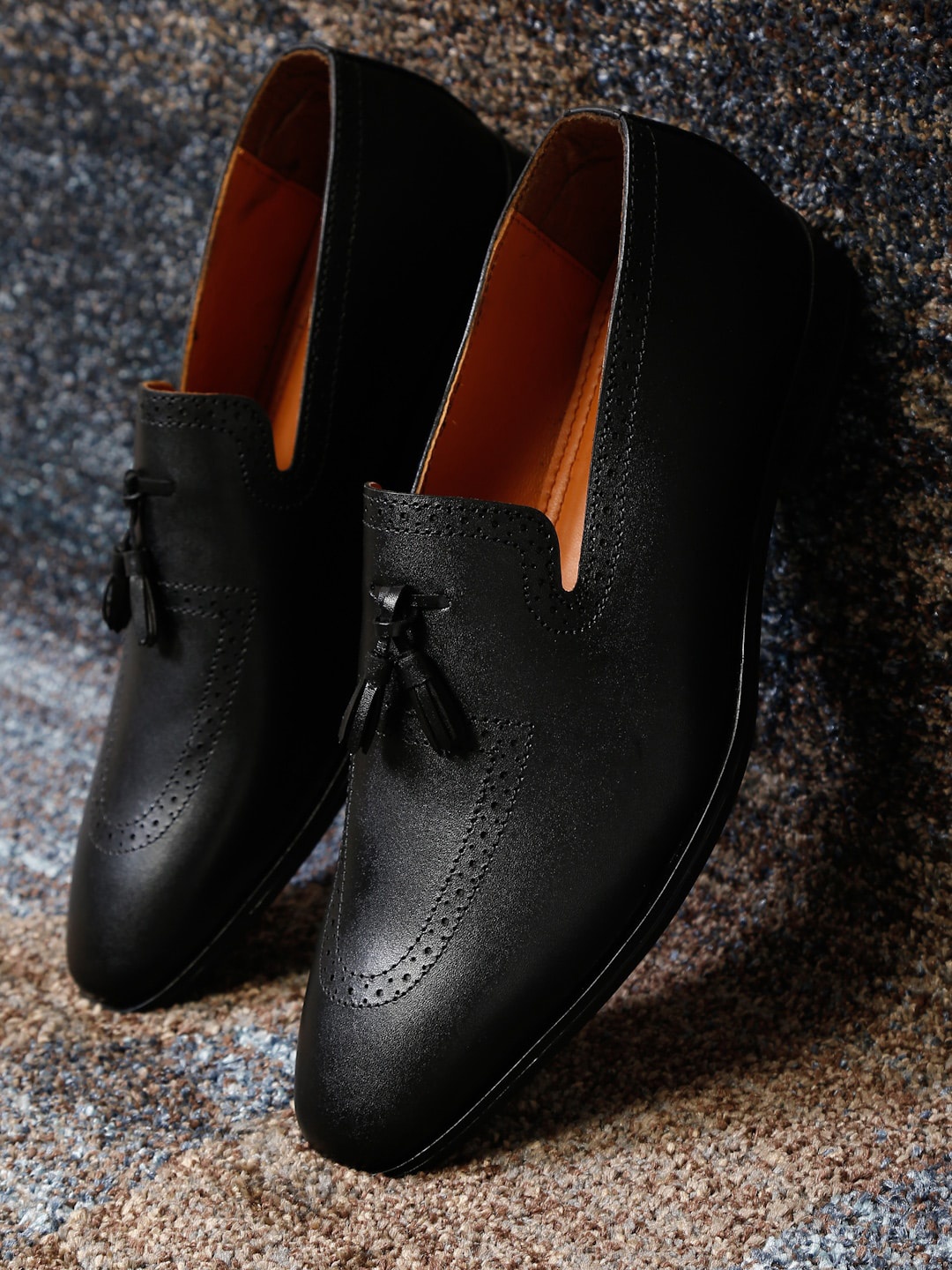 

LOUIS STITCH Men Black Solid Leather Formal Loafers