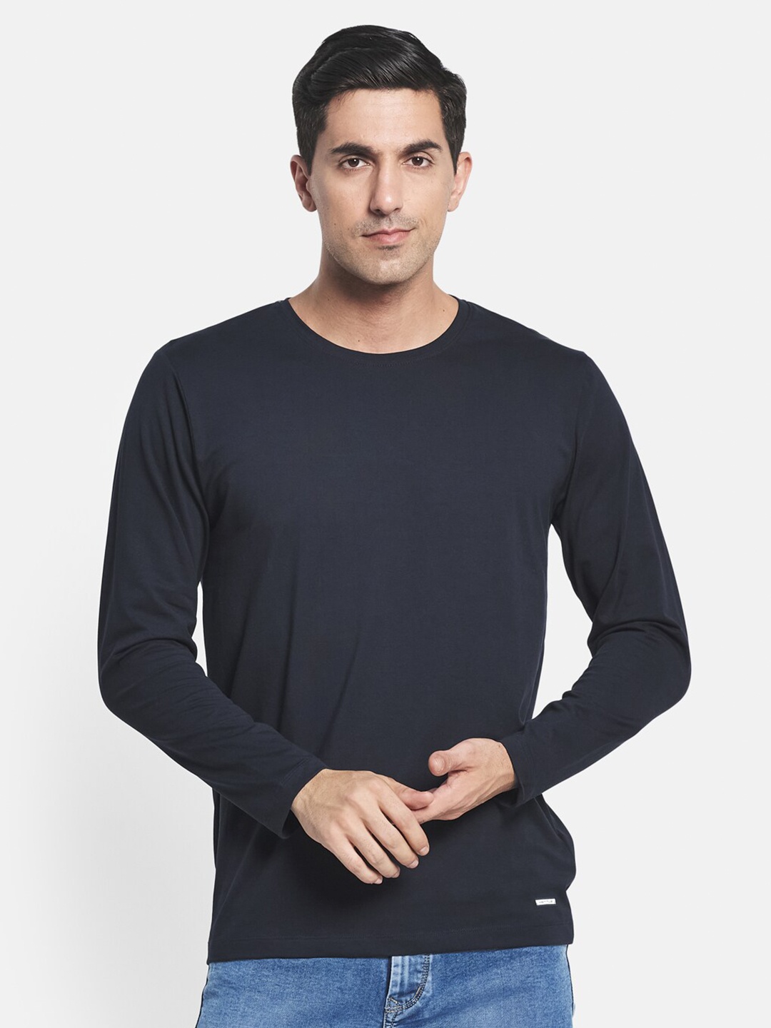 

METTLE Men Navy Blue Solid Regular Fit T-shirt