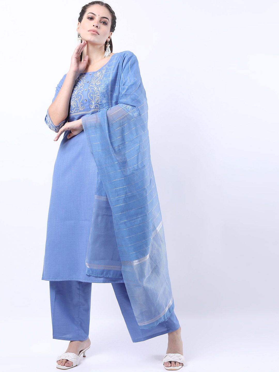 

KETCH Women Blue Floral Yoke Design Thread Work Kurti with Palazzos & With Dupatta