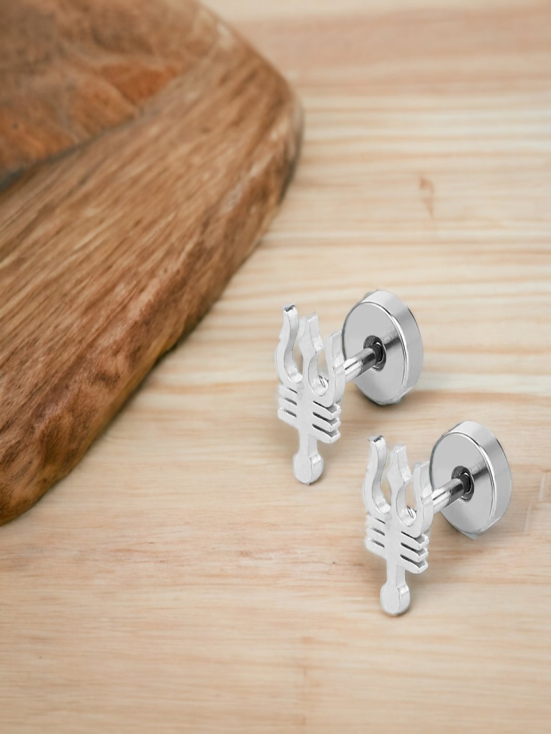 

Goldnera Silver-Toned Geometric Studs Earrings