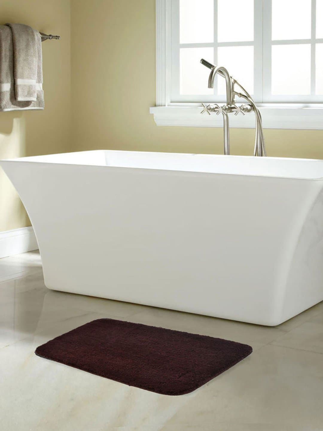

Athome by Nilkamal Adults Brown Solid Antiskid 2000 GSM Bath Mat
