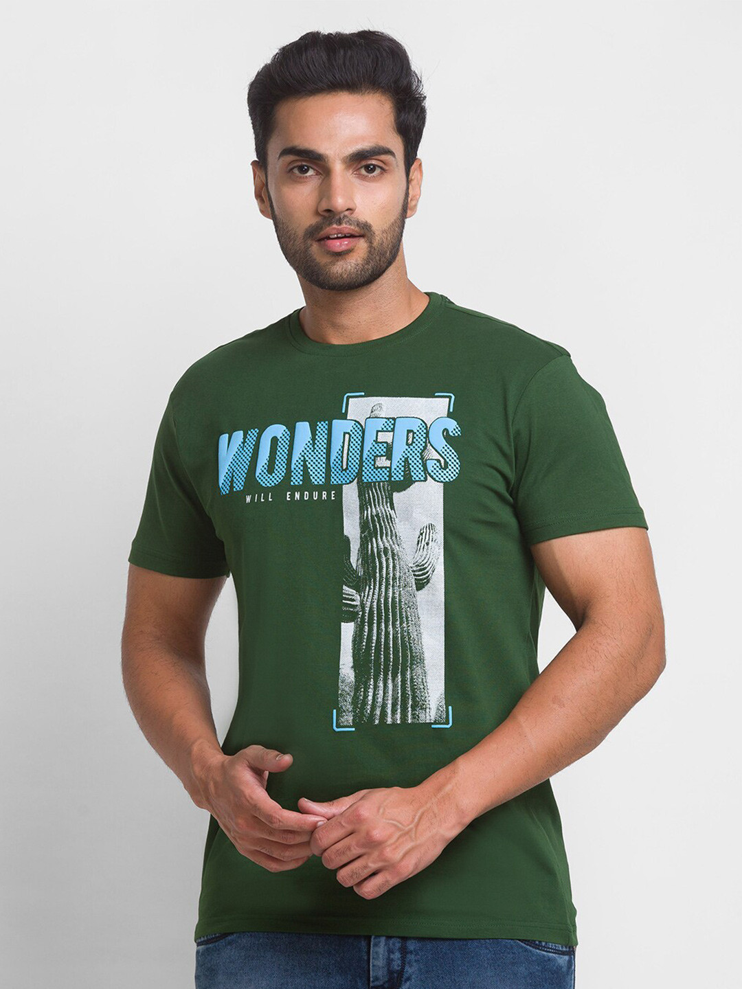 

Globus Men Olive Green & kombu green Typography Printed Applique T-shirt