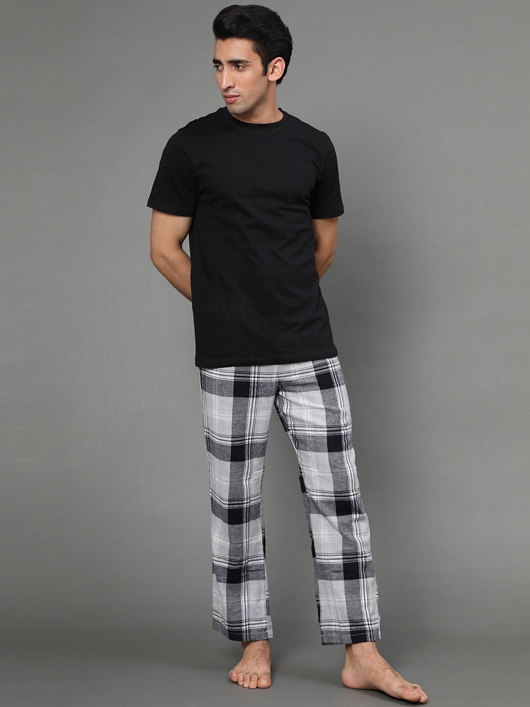 

BStories Men Black & White Night suit