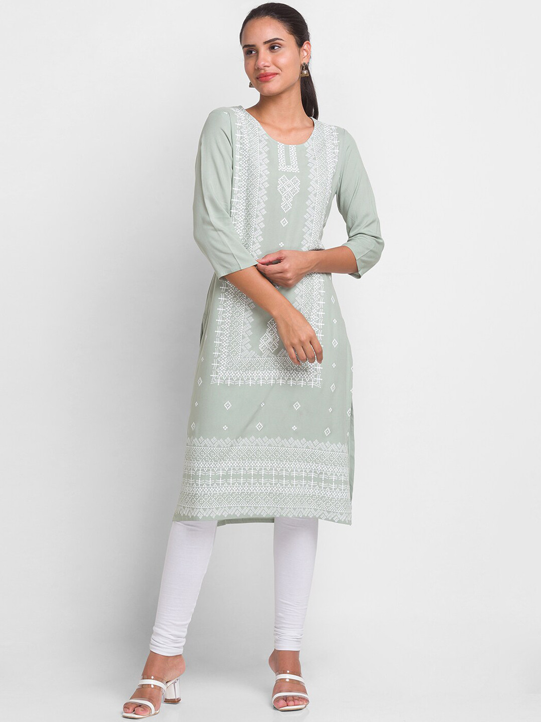 

Globus Women Green Ethnic Motifs Printed Kurta