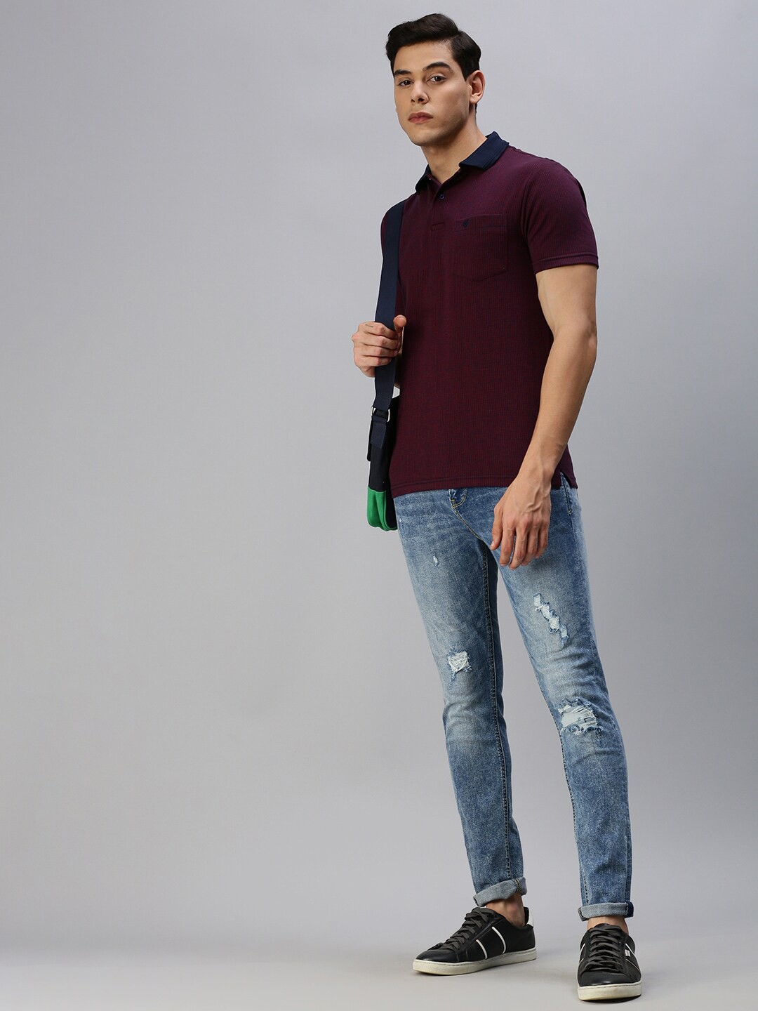 

ONN Men Maroon Solid Self Design Polo Collar Regular Fit T-shirt