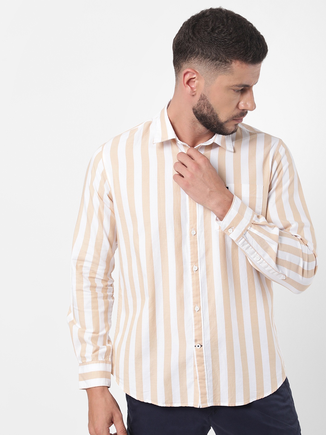 

AD By Arvind Men White Slim Fit Striped Casual Shirt