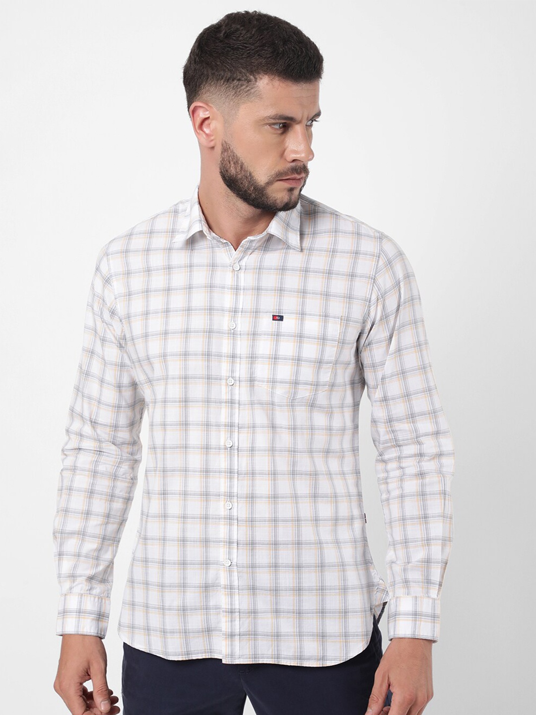 

AD By Arvind Men White Slim Fit Checked Cotton Casual Shirt
