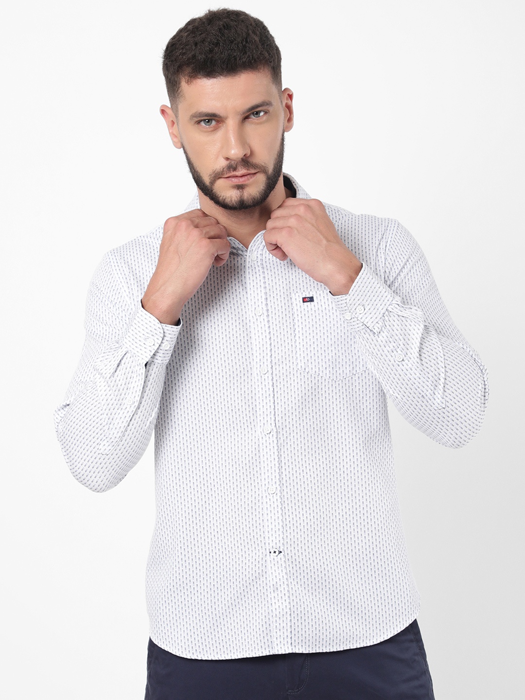 

AD By Arvind Men White Slim Fit Printed Casual Shirt