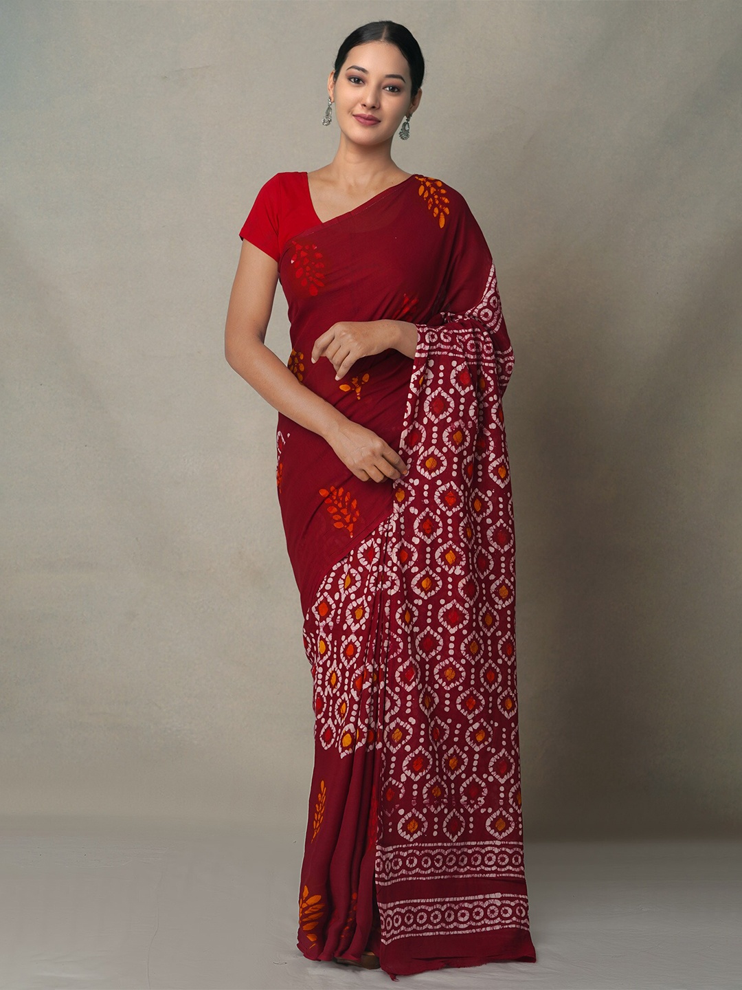 

Unnati Silks Maroon & White Batik Pure Cotton Kota Saree