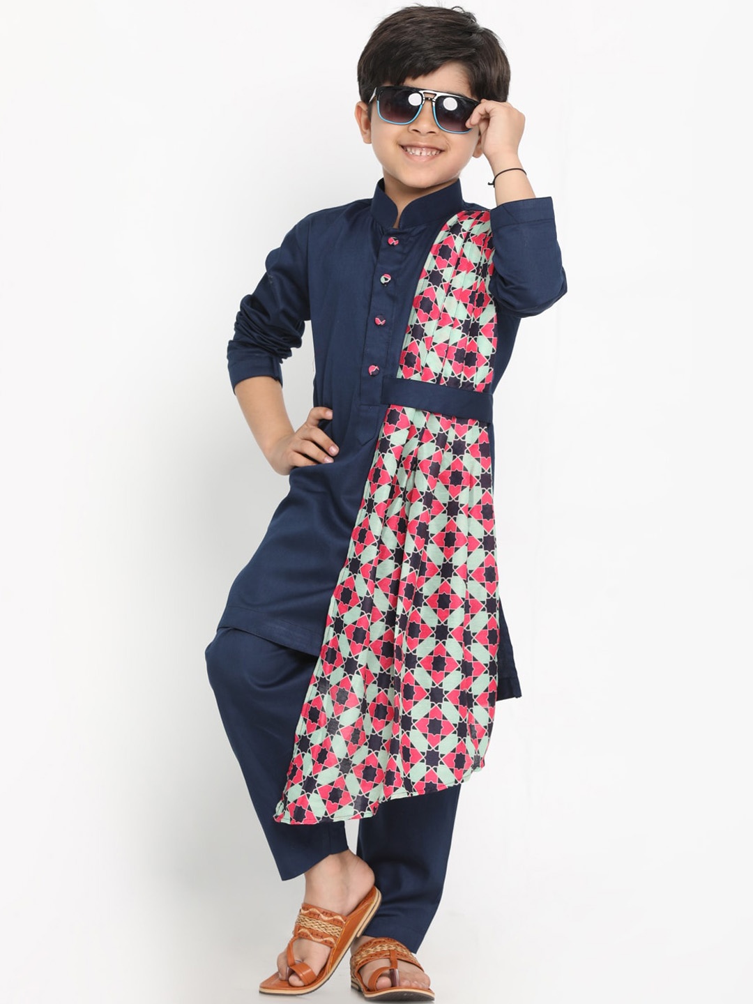 

VASTRAMAY Boys Navy Blue Floral Embroidered Panelled Kurti with Trousers