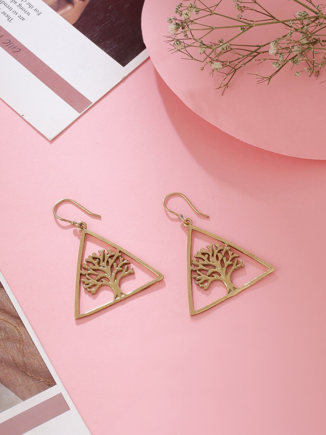 

kashwini Gold-Toned Triangular Drop Earrings