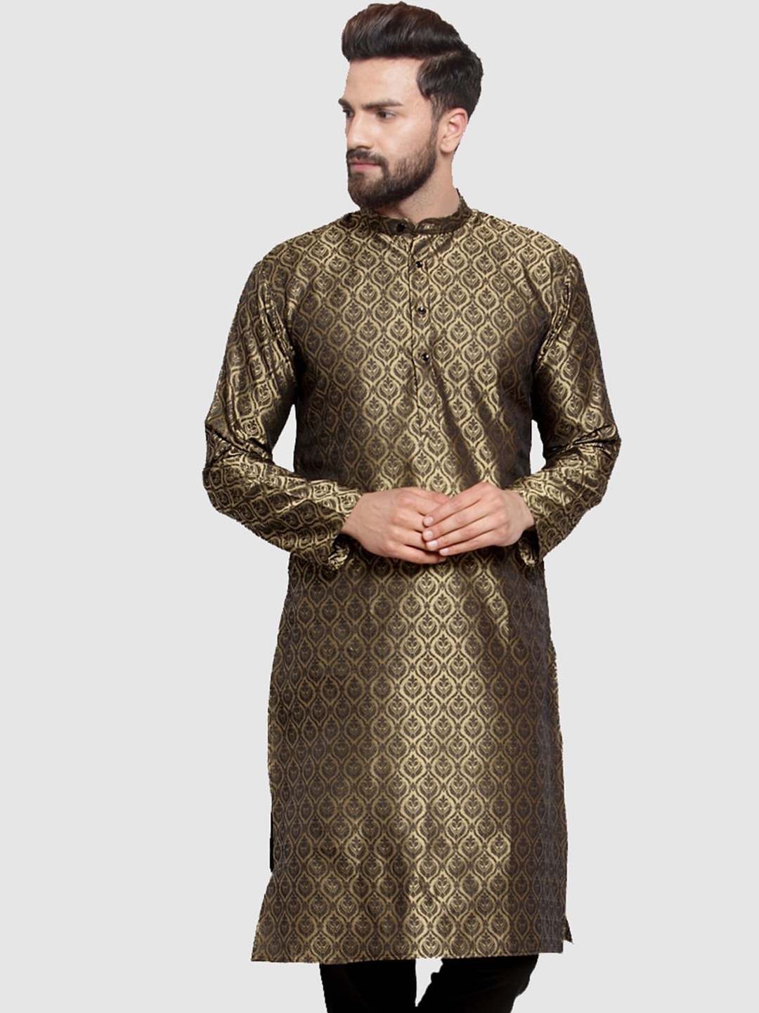 

Jompers Men Gold-Toned & Black Woven Design Jacquard Kurta