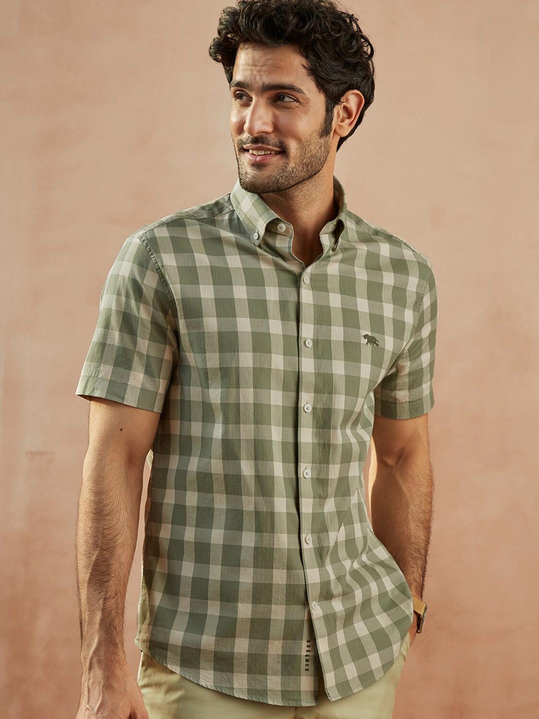 

Andamen Men Grey Checked Casual Shirt