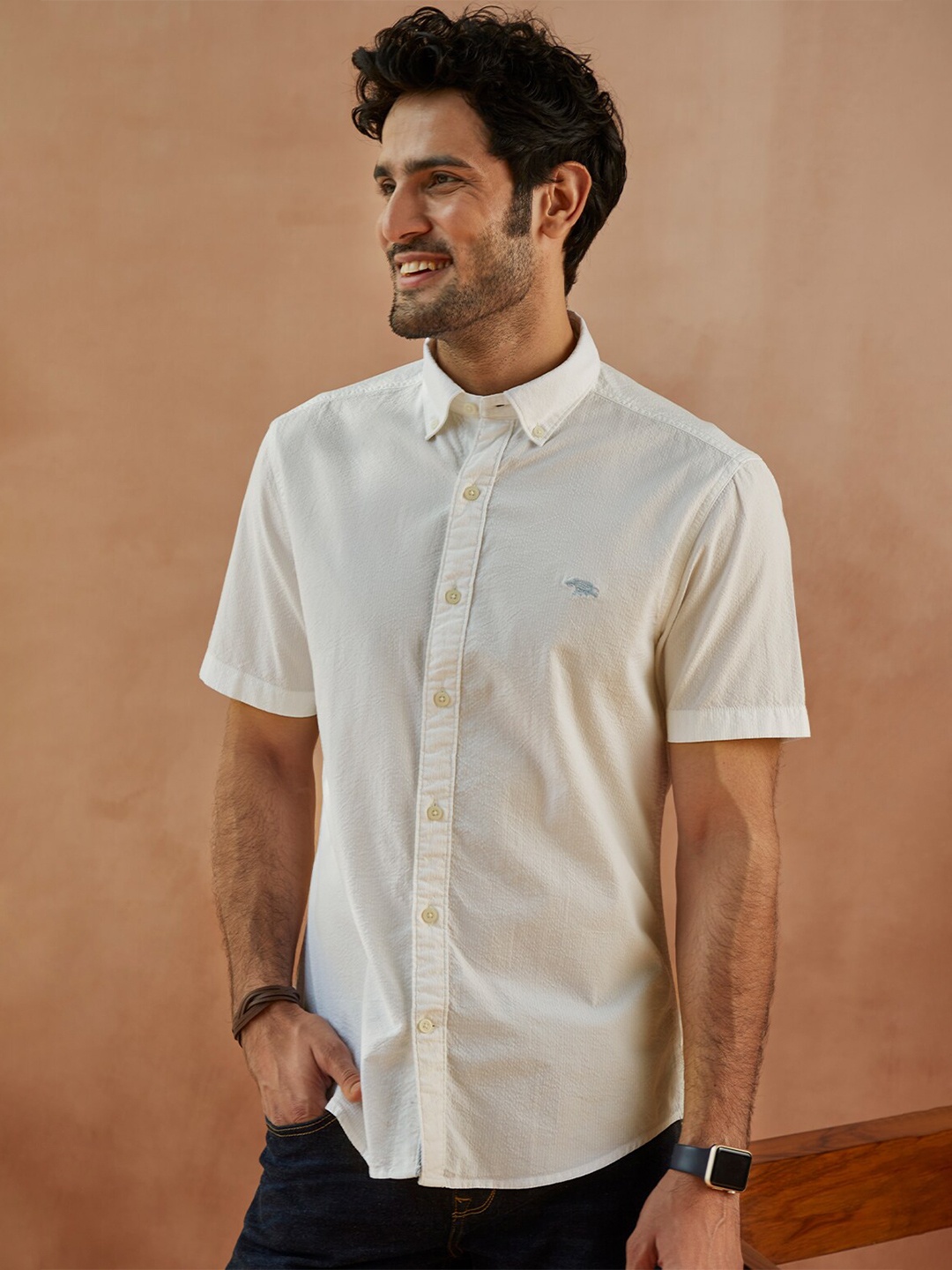 

Andamen Men White Casual Shirt