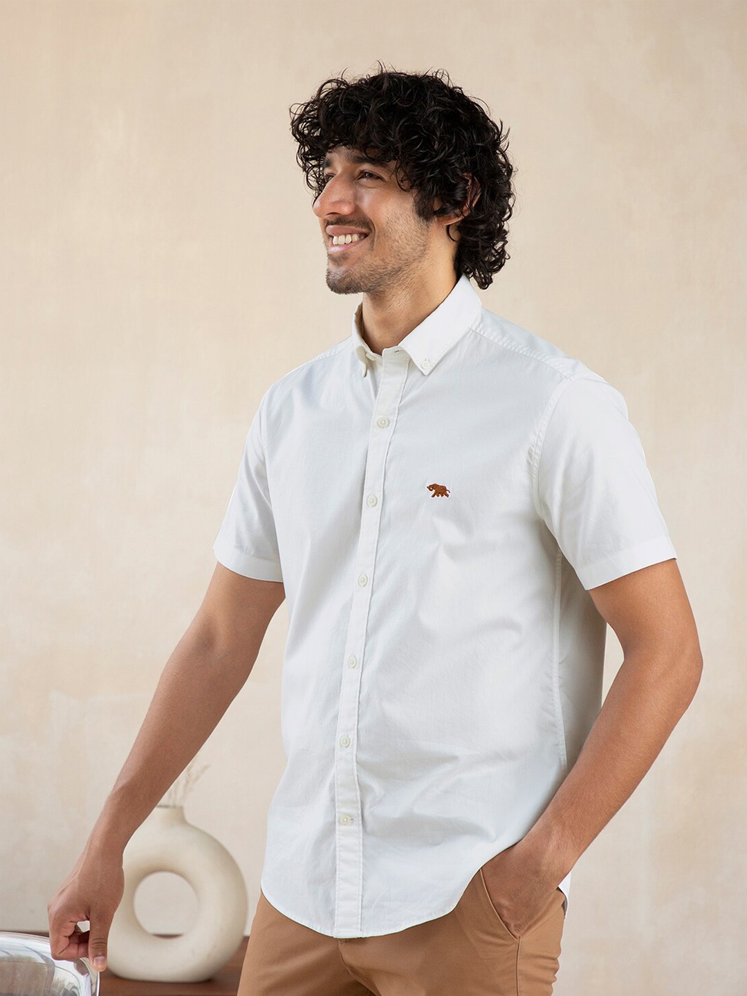 

Andamen Men White Casual Shirt