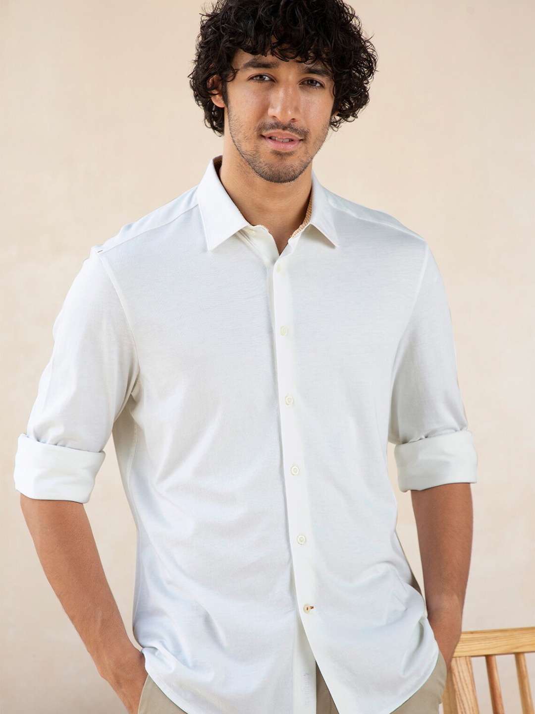 

Andamen Men White Regular Fit Solid Cotton Casual Shirt