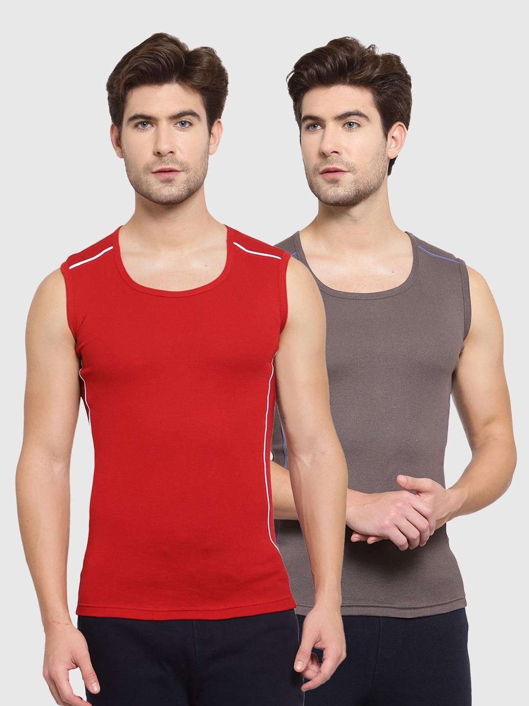 

SPORTO Men Pack Of 2 Solid Cotton Innerwear Vests, Red