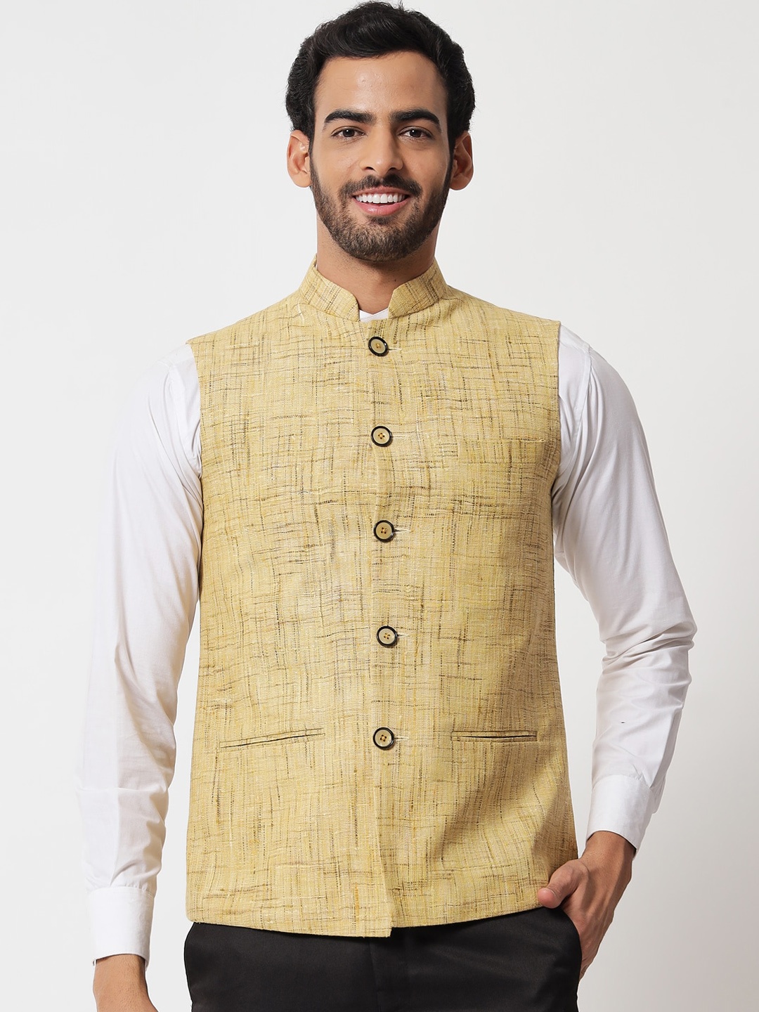 

Vastraa Fusion Men Yellow Textured Khadi Cotton Nehru Jackets