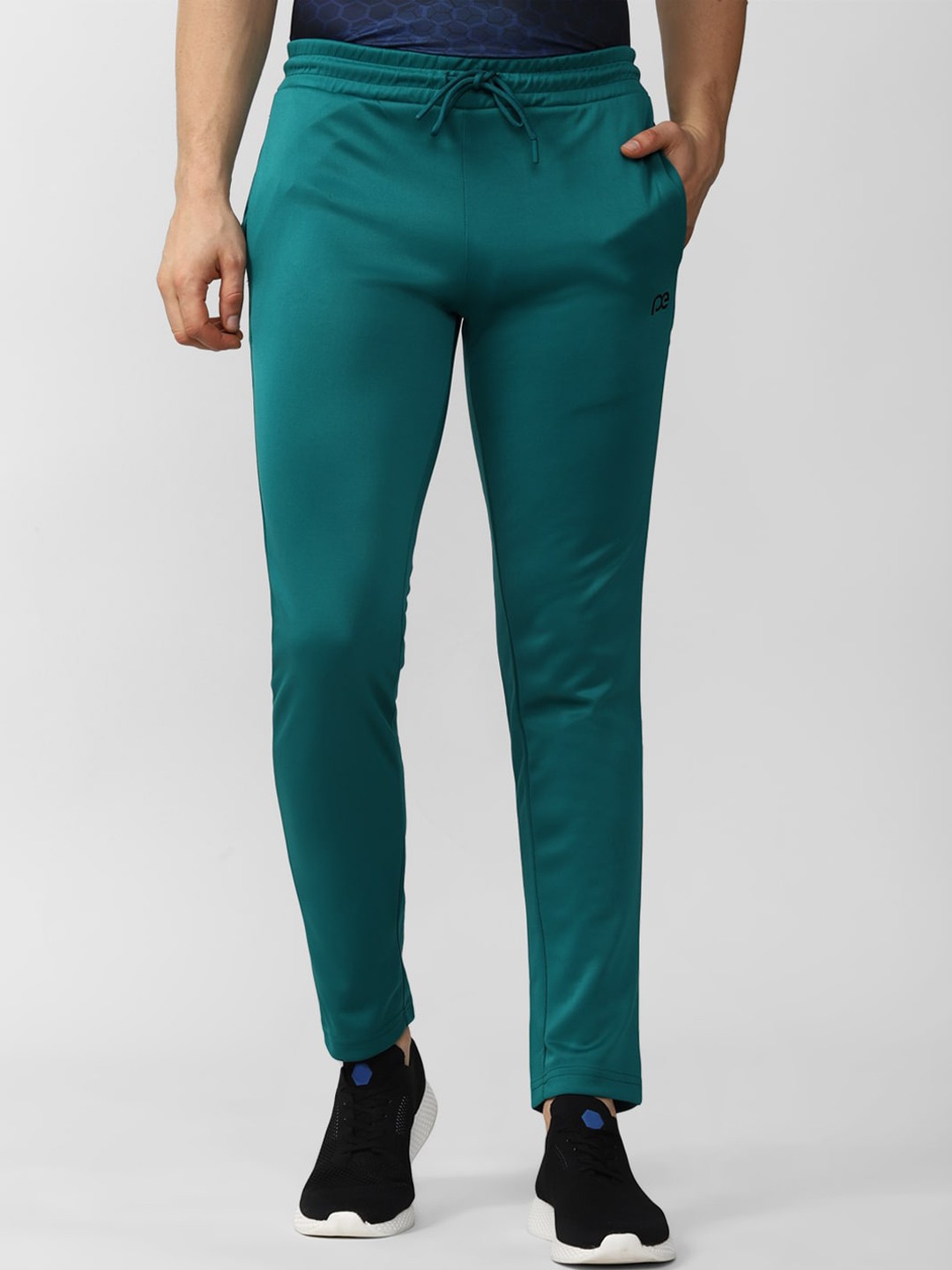 

Peter England Casuals Men Green Solid Track Pants