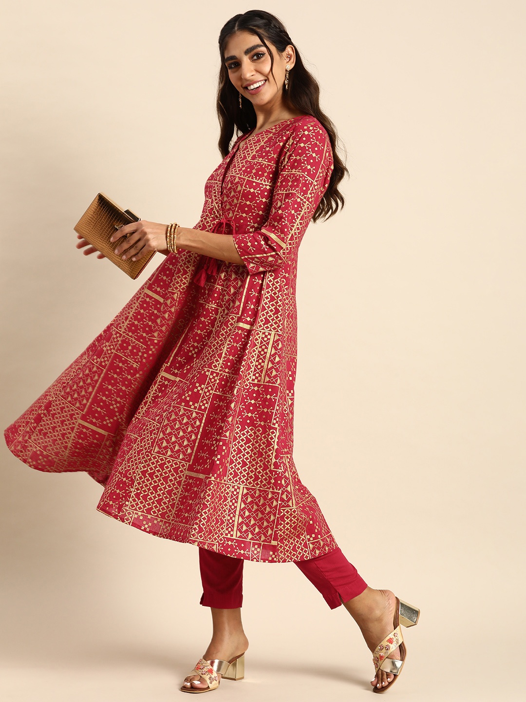 

Sangria Women Ethnic Motifs Printed Angrakha Pure Cotton Kurta with Trousers, Red