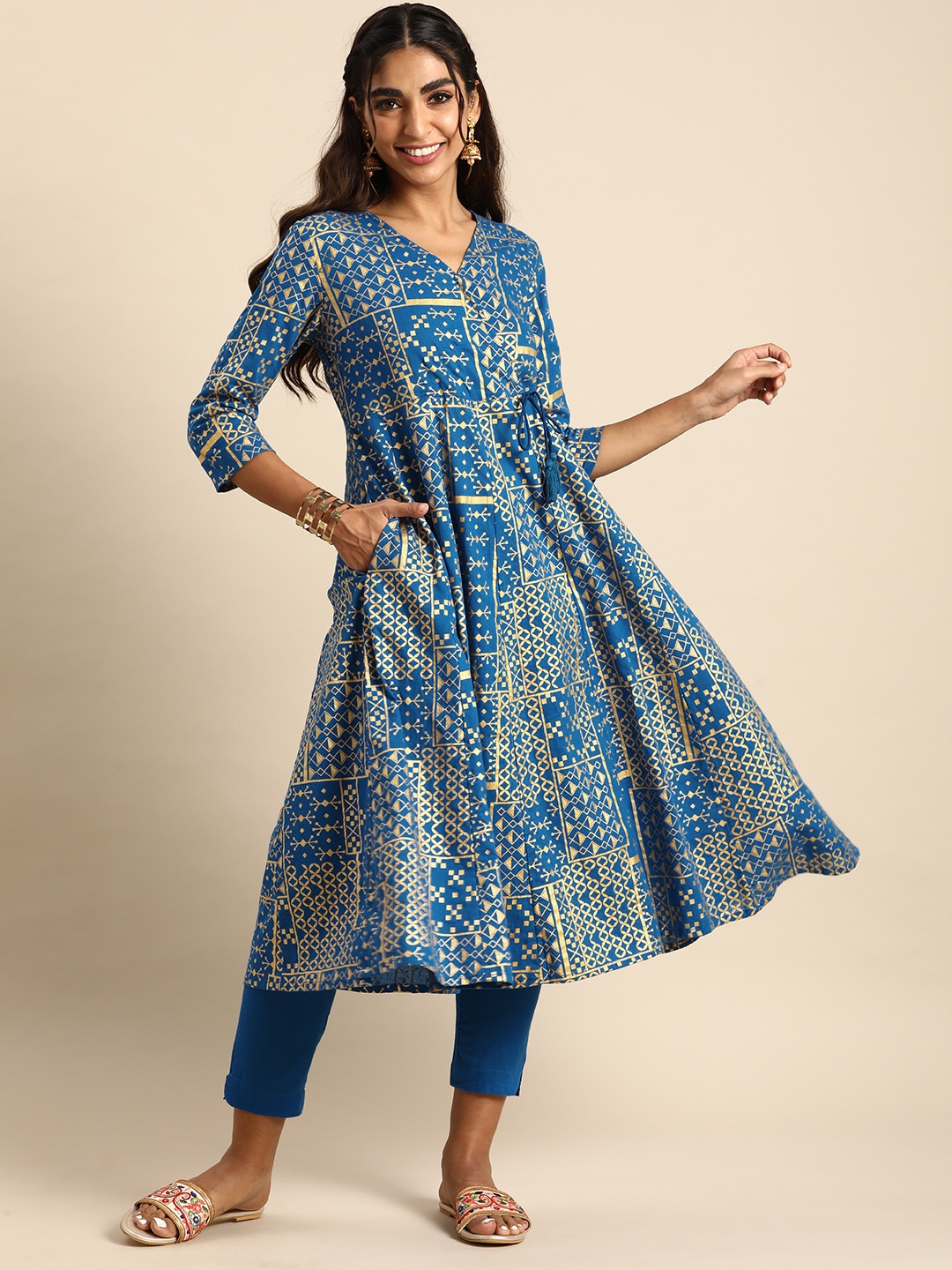 

Sangria Women Ethnic Motifs Printed Angrakha Pure Cotton Kurta with Trousers, Blue