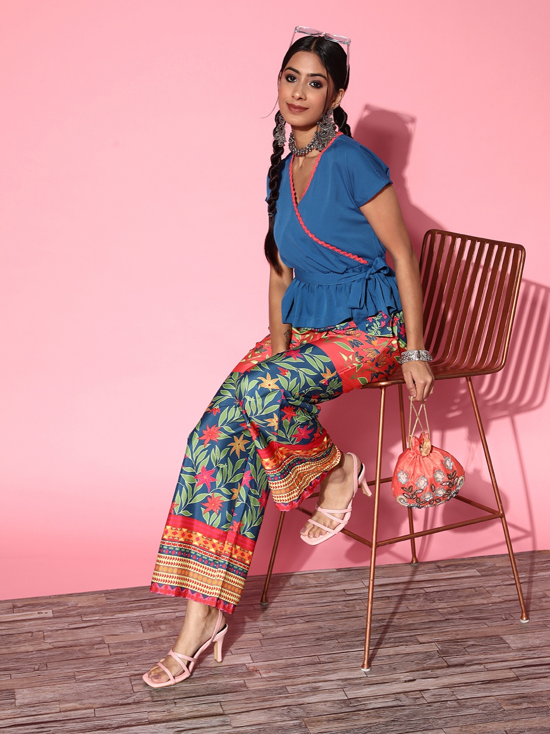 

Sangria Women Purple Floral Printed Co-ords Set