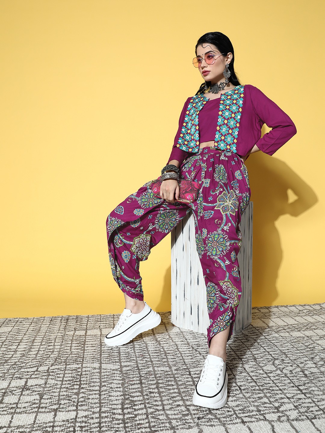 

Sangria Women Purple Printed Top with Trousers