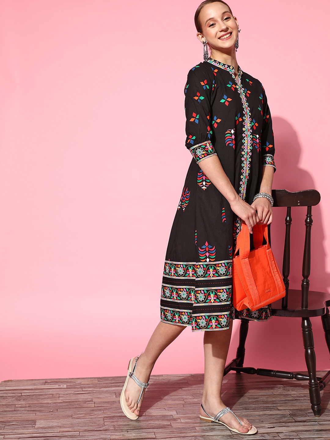 

Sangria Women Black Cotton Sleeve Bounce Ethnic Dress