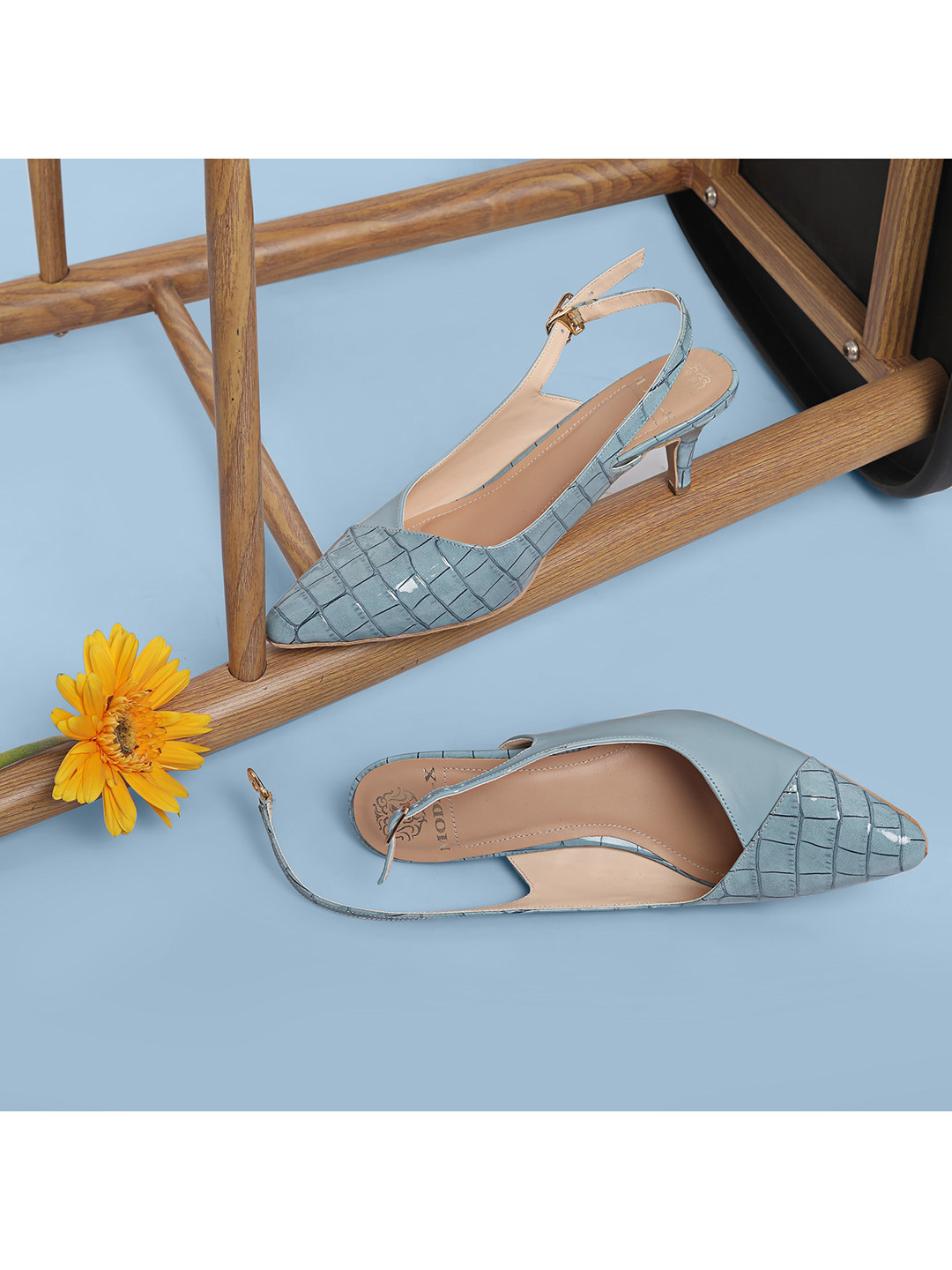 

MODA-X Women Blue Printed Kitten Heels