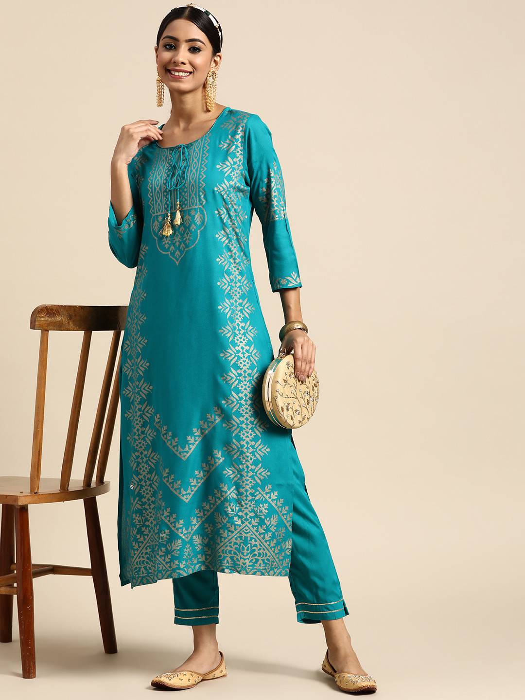 

Sangria Women Turquoise Blue & Golden Ethnic Printed Gotta Patti Kurta with Trousers