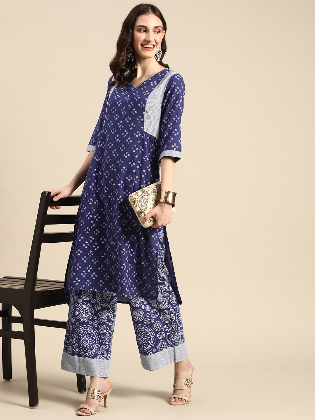 

Sangria Women Blue & White Ethnic Motifs Printed Pure Cotton Kurta with Palazzos