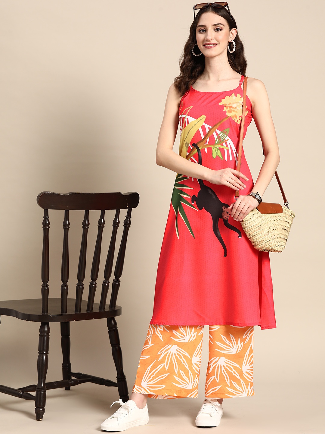 

Sangria Women Floral Printed Kurta with Palazzos, Coral