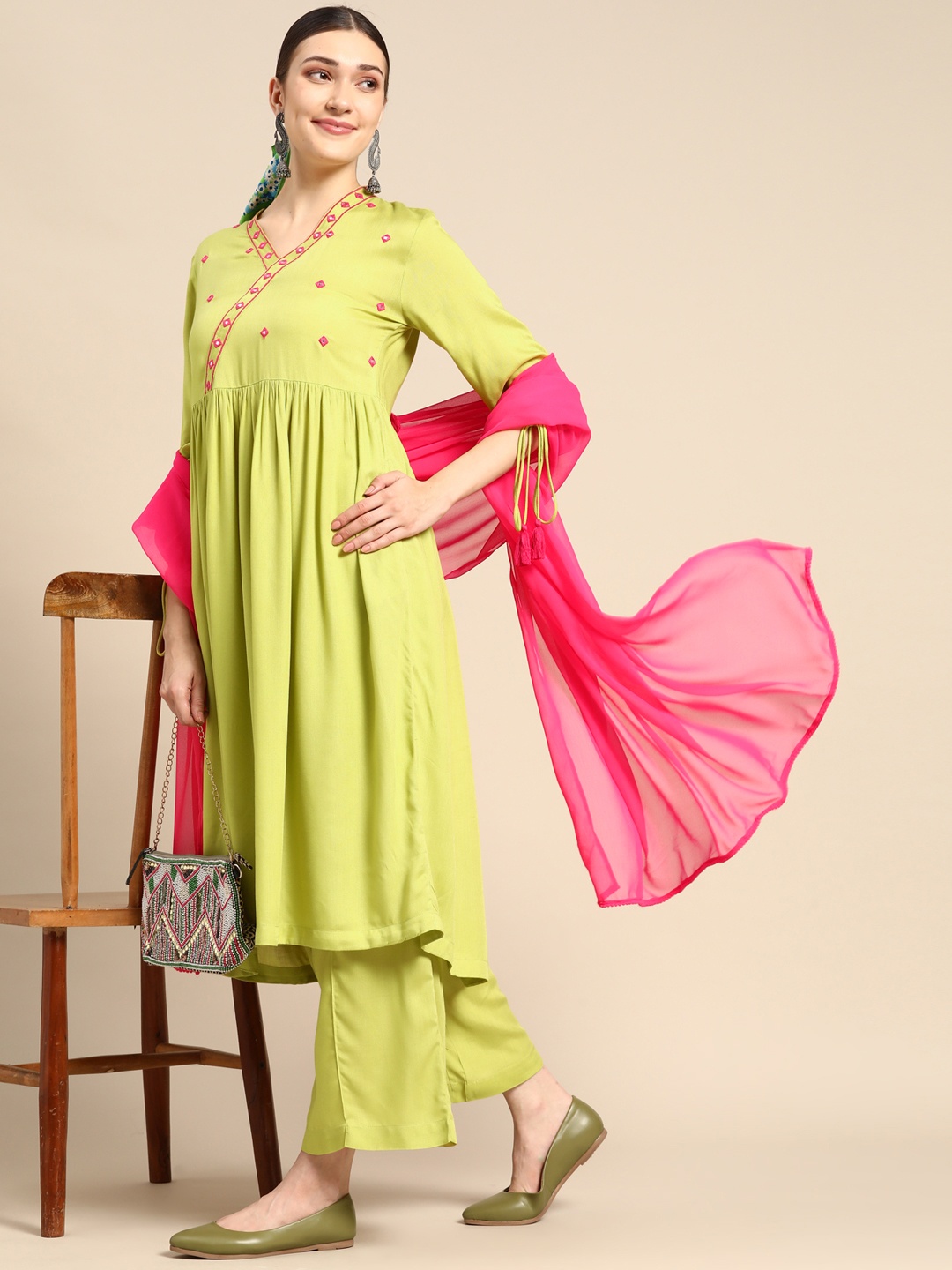 

Sangria Women Green Ethnic Motifs Embroidered Pleated Thread Work Kurta with Palazzos & With Dupatta