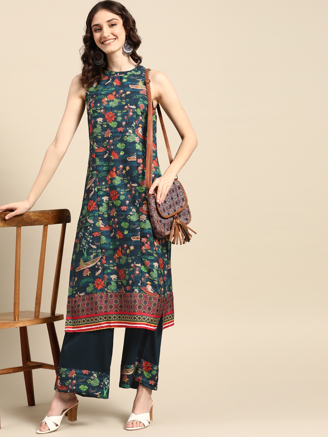 

Sangria Women Navy Blue & Green Floral Printed Kurta with Palazzos