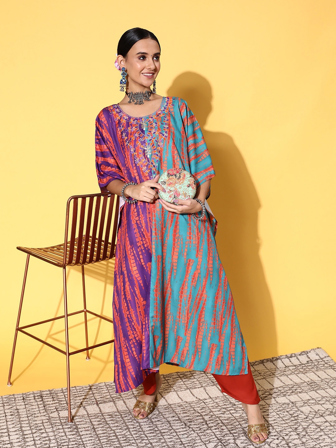 

Sangria Women Soothing Purple Dyed Flared Sleeves Edgy Boheme Kaftan Kurta