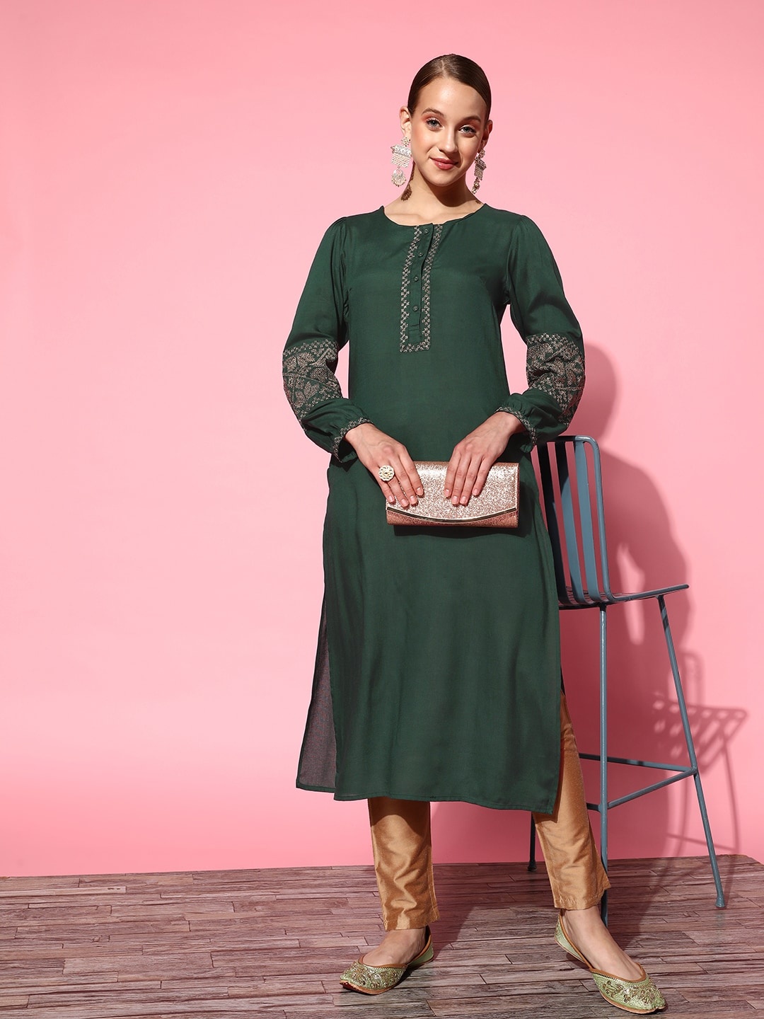 

Sangria Women Green Ethnic Motifs Embroidered Kurta