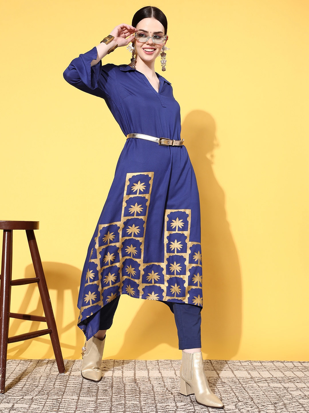 

Sangria Women Charming Blue Viscose Rayon Asymmetrical Kurta
