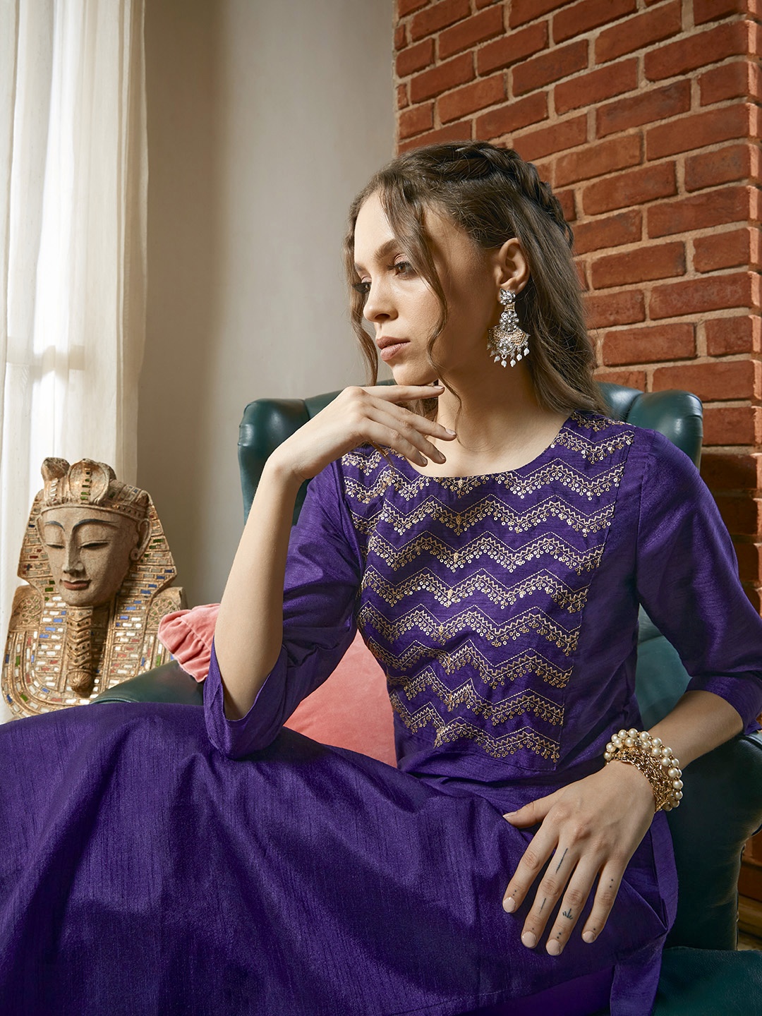 

Sangria Women Purple & Golden Embellished Yoke Design Kurta