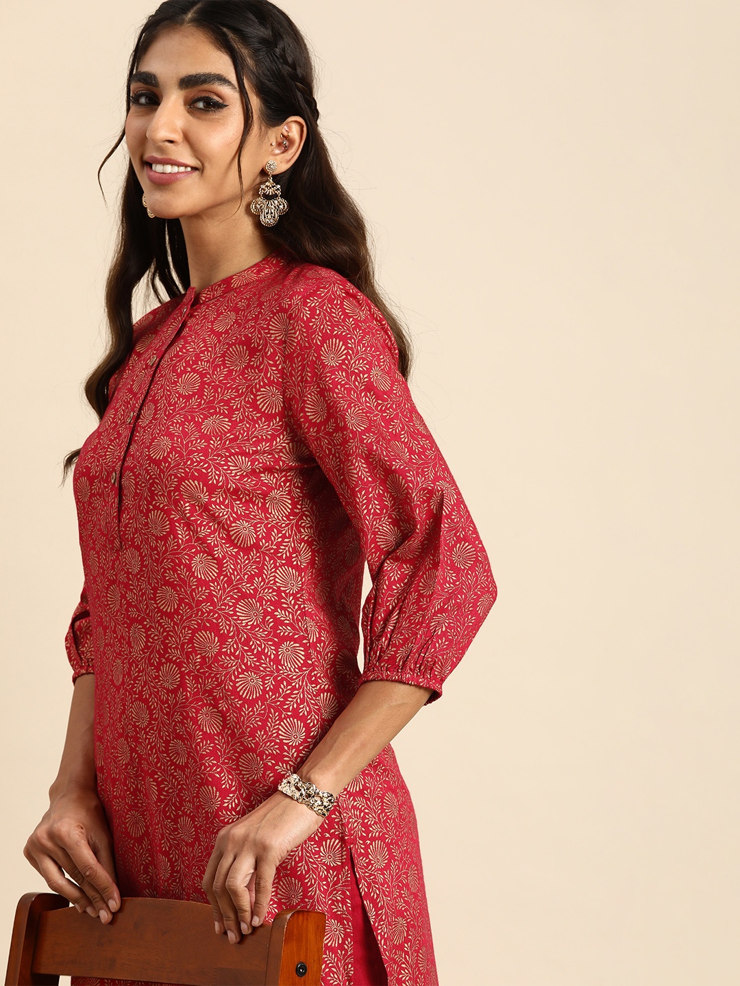 

Sangria Women Red & Gold-Toned Floral Printed A-Line Kurta