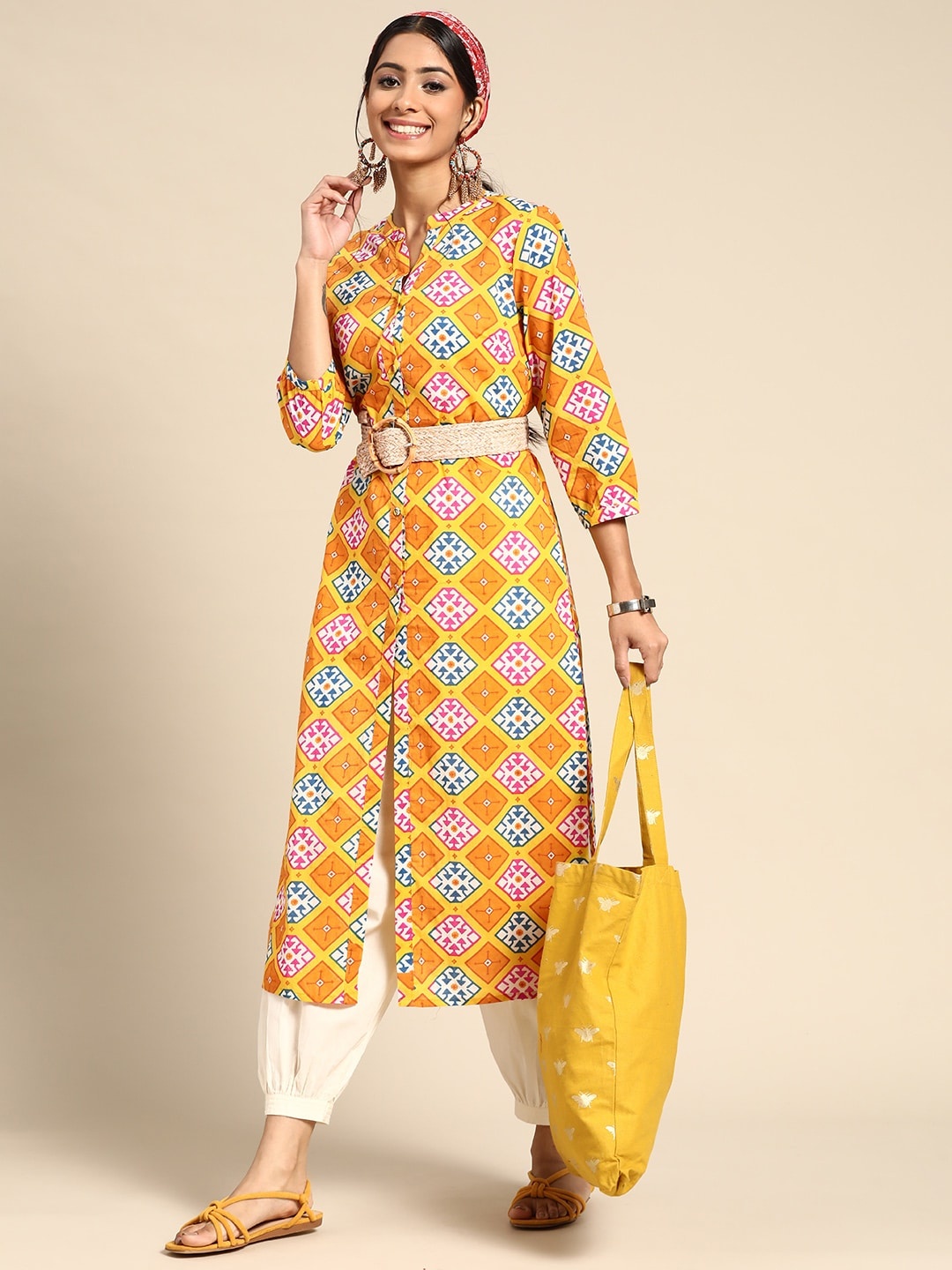 

Sangria Women Yellow & Blue Geometric Printed Cotton Kurta