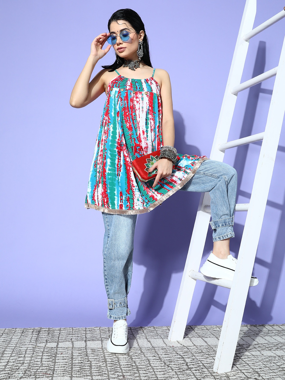 

Sangria White Abstract Tie & Dye Top